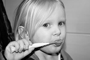 Child tooth brushing